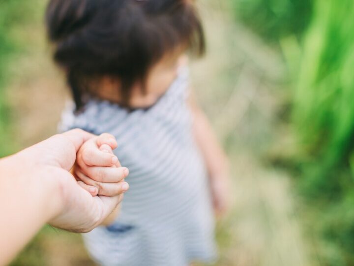 Adopcja dziecka w Polsce: 10 kroków do spełnienia warunków